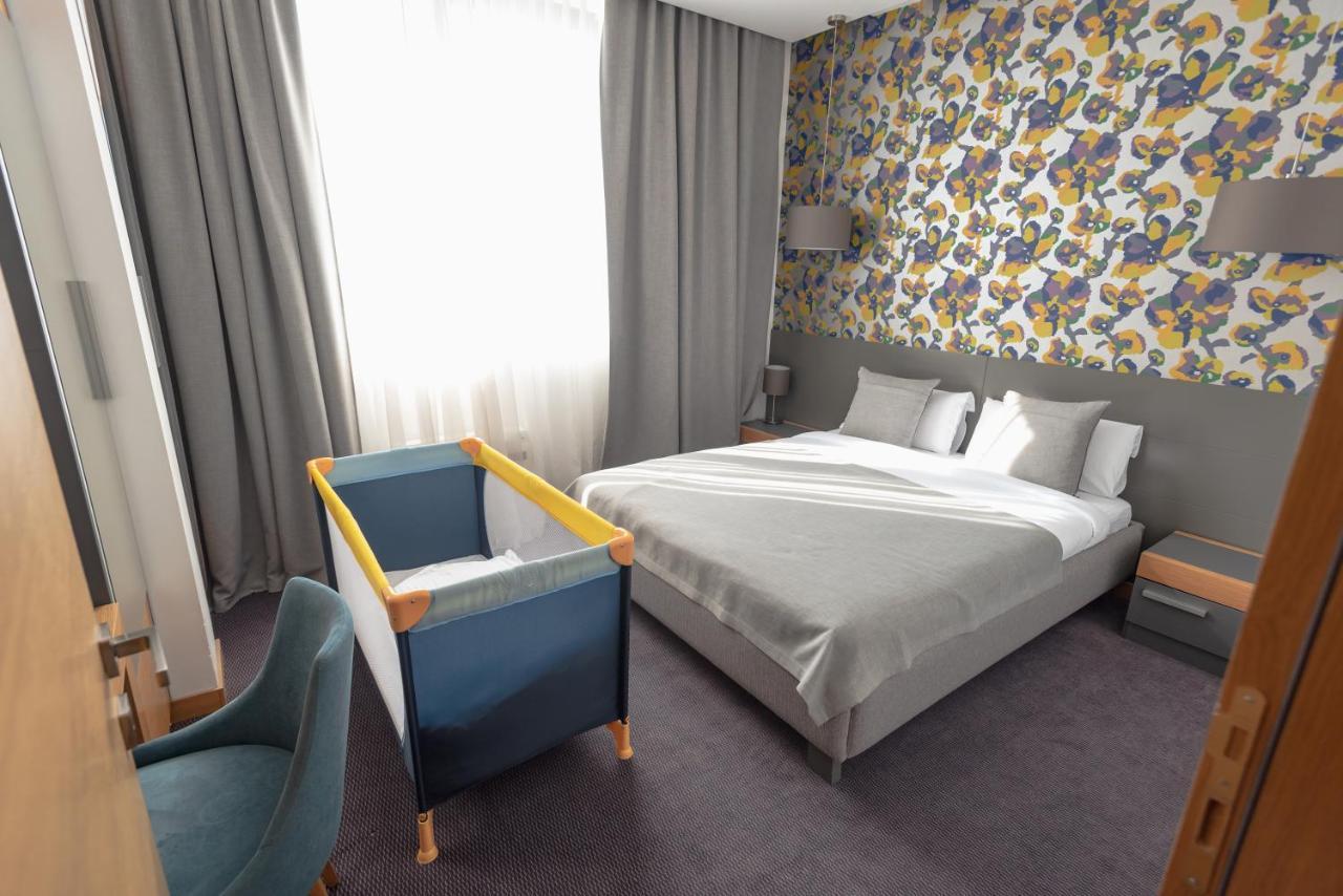 Hotel Stobex Лозница Екстериор снимка
