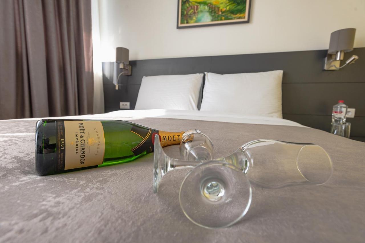 Hotel Stobex Лозница Екстериор снимка