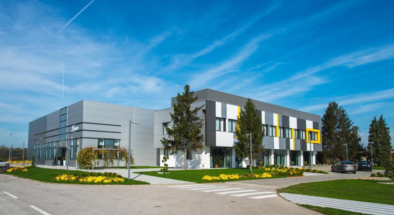 Hotel Stobex Лозница Екстериор снимка